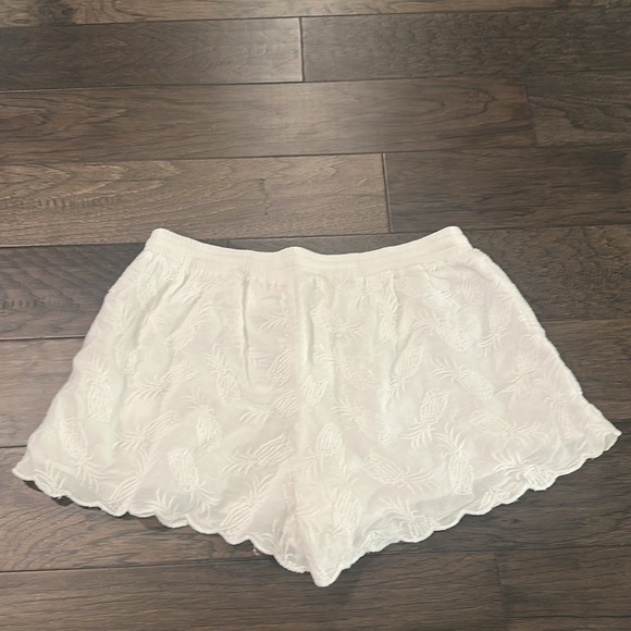 Lilly Pulitzer White Baybreeze Embroidered Pineapple Shorts Sz L - Picture 7 of 9